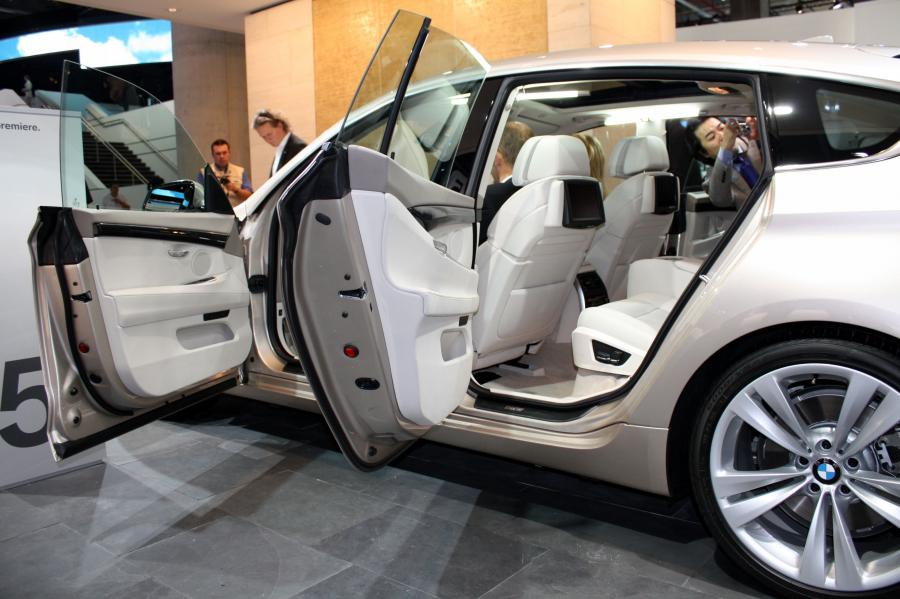  BMW 5-Series GT 2010 года  (фото 96 из 133)